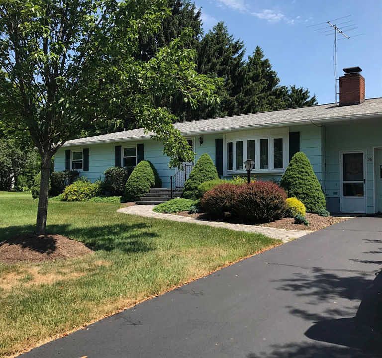 1st image of 36 Medallion Dr