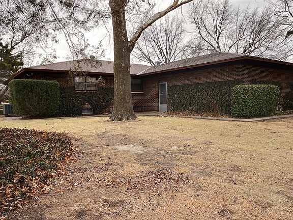 Side View, 1 of Many Trees