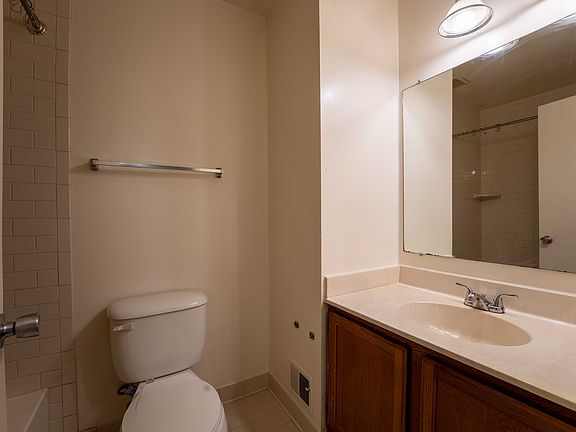4th image of 18246 Fox Chase Cir