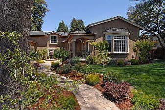 Exterior :: 2825 Hacienda St.