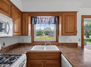 7430 170th Ct W, Rosemount, MN 55068