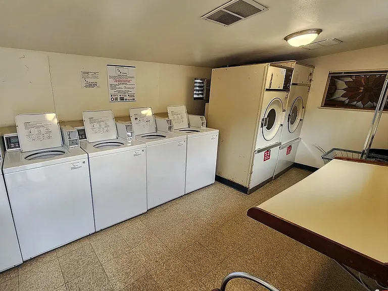 On-site Laundry Room (Residents Only)