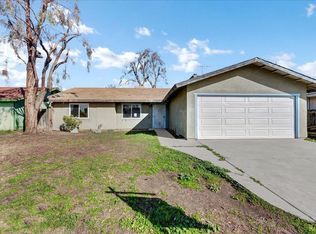 1184 Sansome St, Hanford, CA 93230