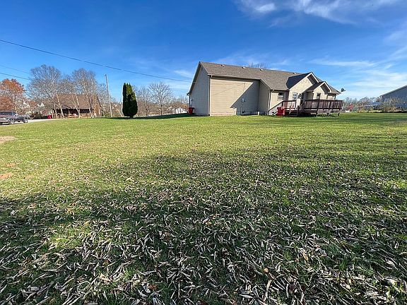 5th image of 316 Waverly Ln