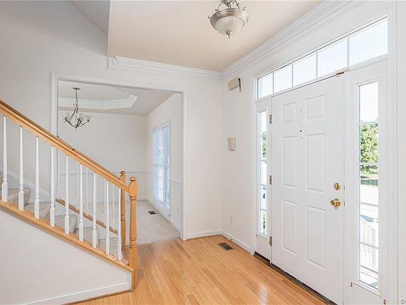 5th image of 10901 Virginia Forest Ct