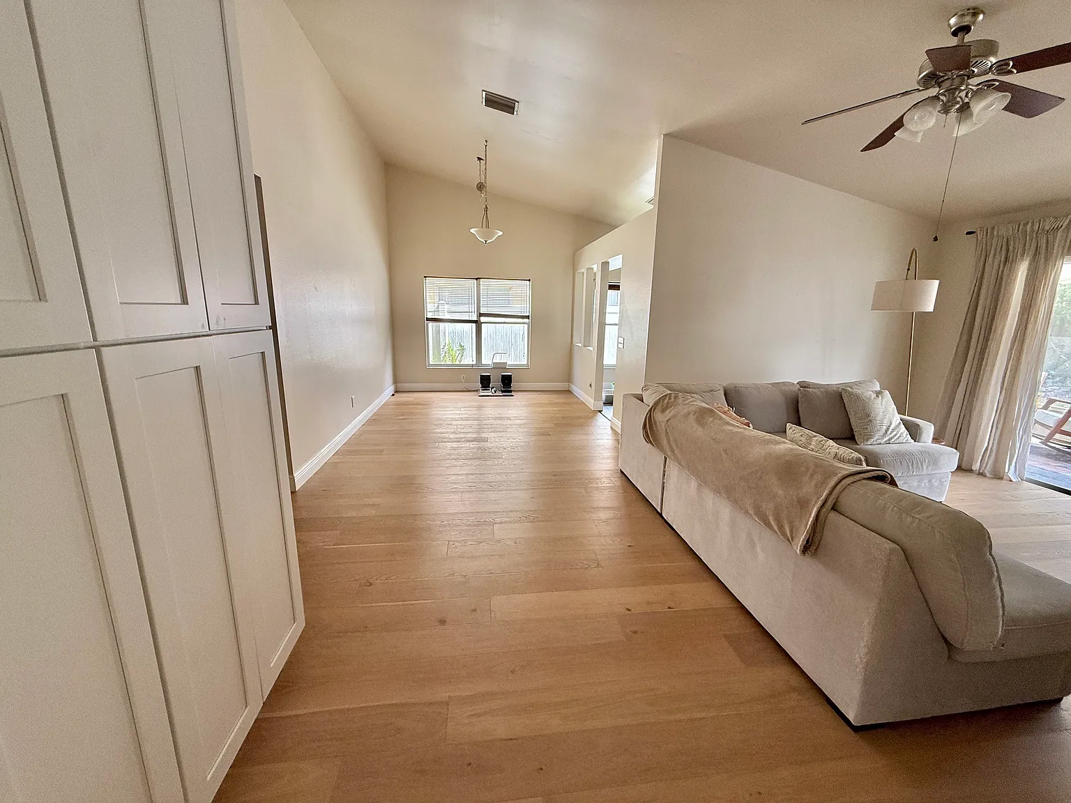 3 bed, 1510 sqft, $2,695 — Photo 4