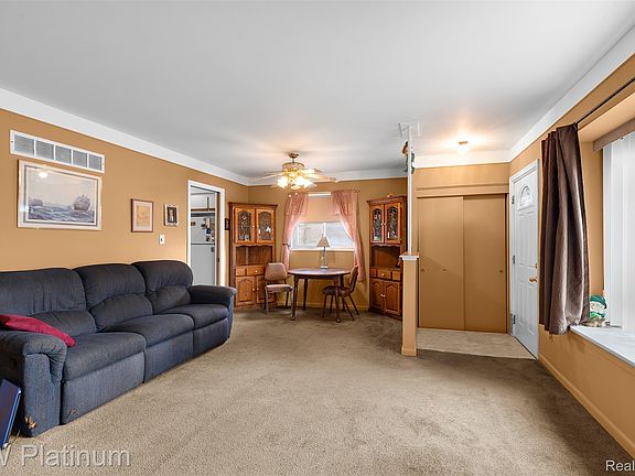 5th image of 5043 Arden Ave