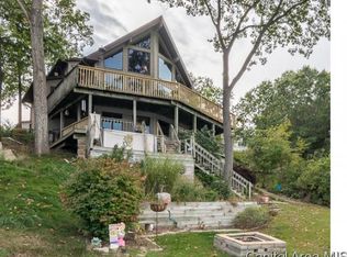393 Charter Oak Pl, Dahinda, IL 61428