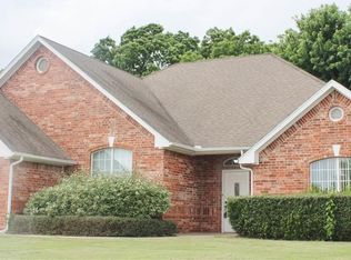 902 S Rock Hollow Ct, Stillwater, OK 74074