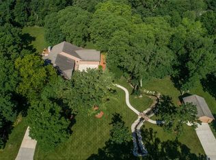 5601 Antler Dr, Cedar Rapids, IA 52411