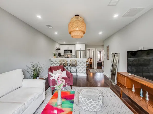 716 Jackson St NE Unit 2, Washington, DC 20017
