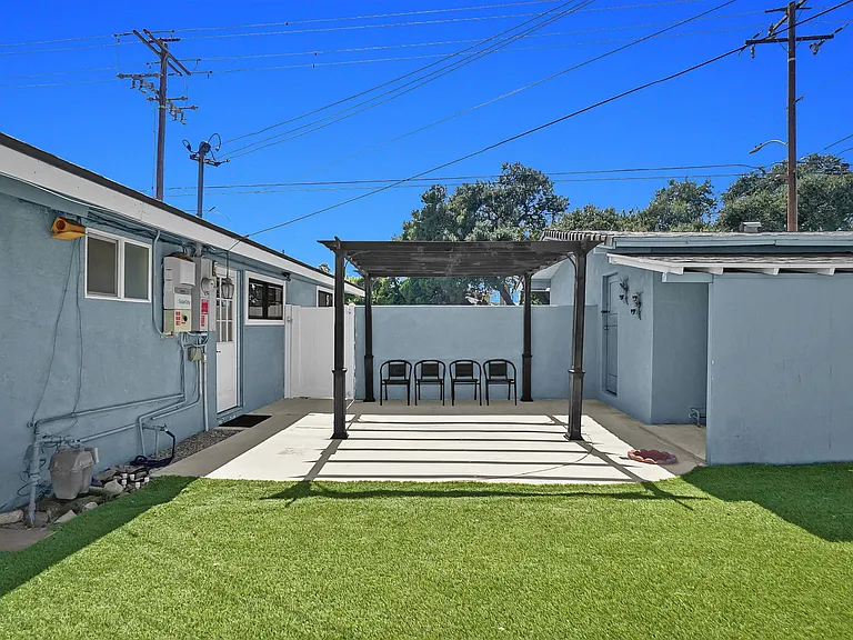 1101 E Lemon Ave — Photo 17
