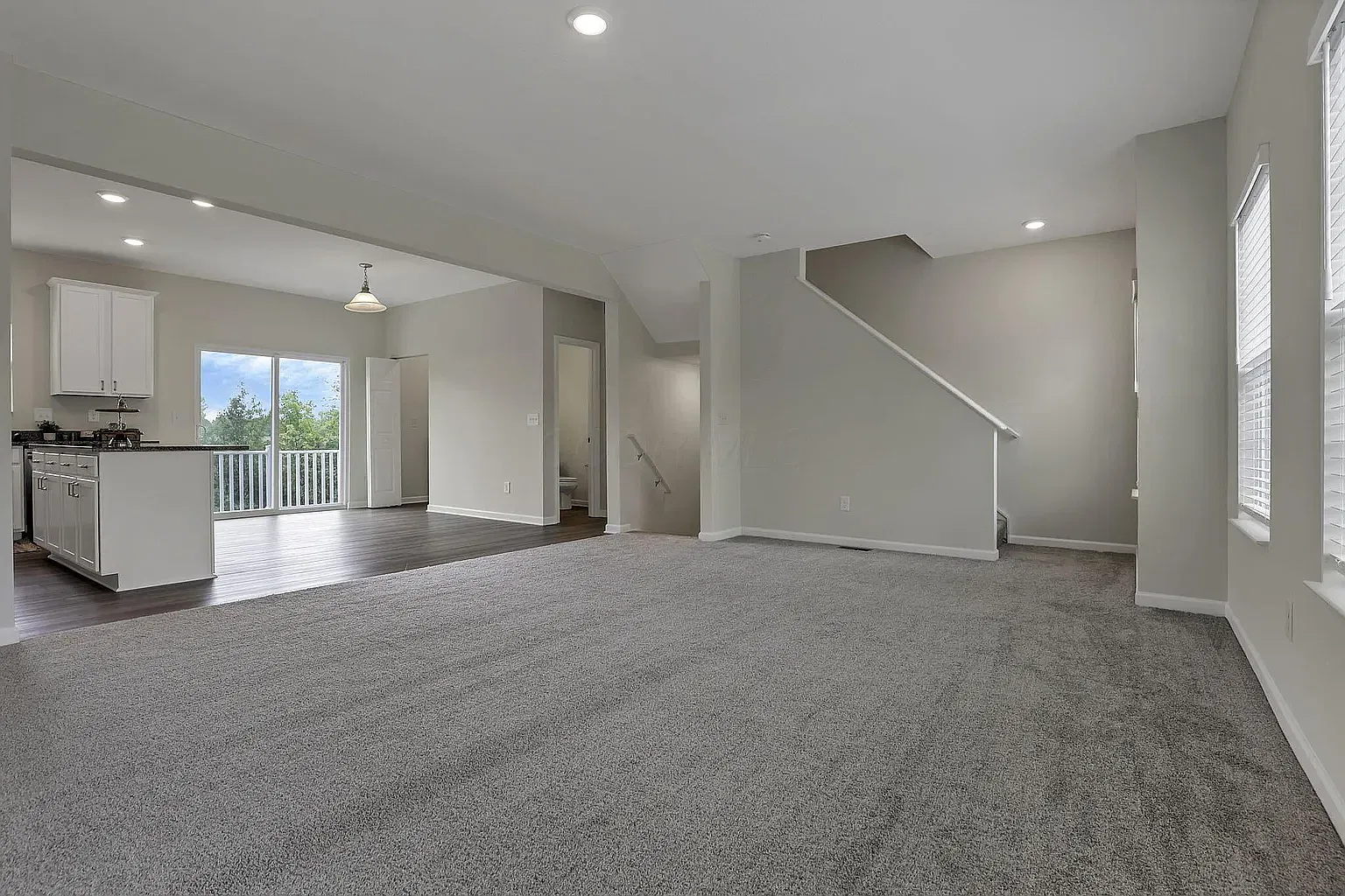 111 Coyote Willow Dr — Photo 4