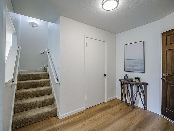 4th image of 3518 Dover Dr