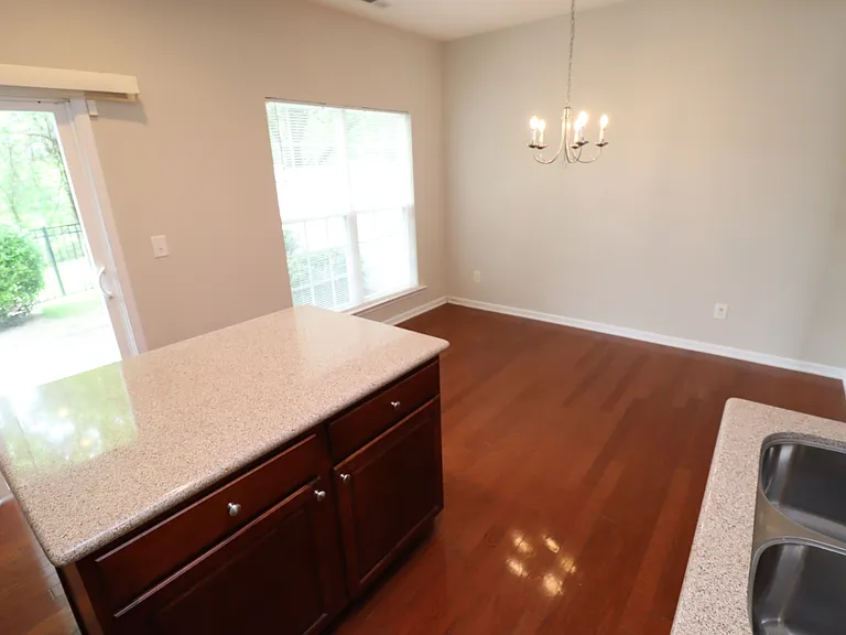 110 Fanwood Ct — Photo 20