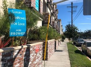 14957 Magnolia Blvd, Sherman Oaks, CA 91403