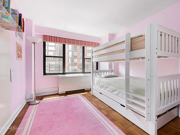 5th image of 301 E 64th St #11EF