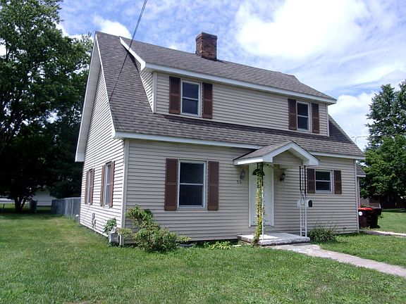 3rd image of 716 N Liberty St