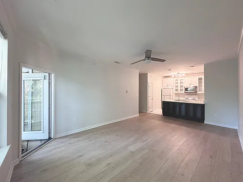 600 Bucksley Ln #303 Photo 1