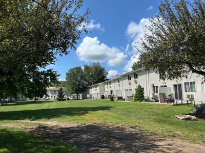 220 Main Street APT 1D, New Hartford, CT, 06057