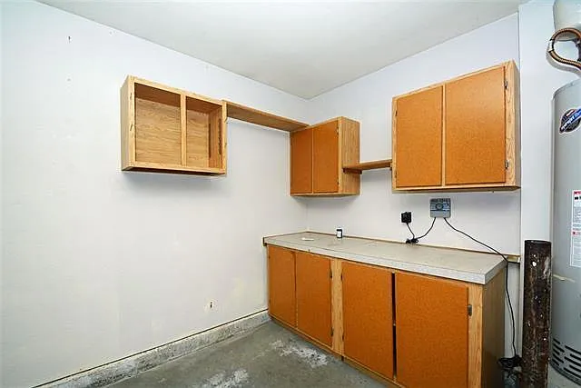 31 N State St — Photo 21