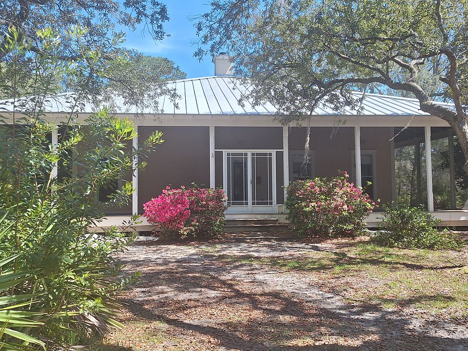 1st image of 14 Ivy Ln