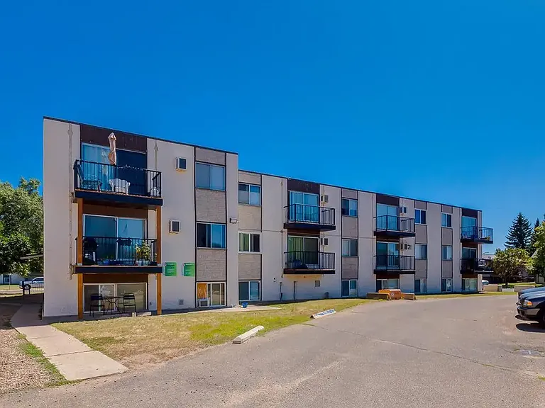 2398 Southview Dr SE — Photo 12