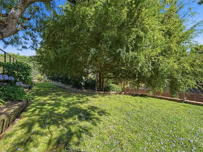 2 Santa Bella Rd — Photo 48