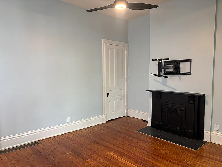 524 E Ormsby Ave — Photo 10