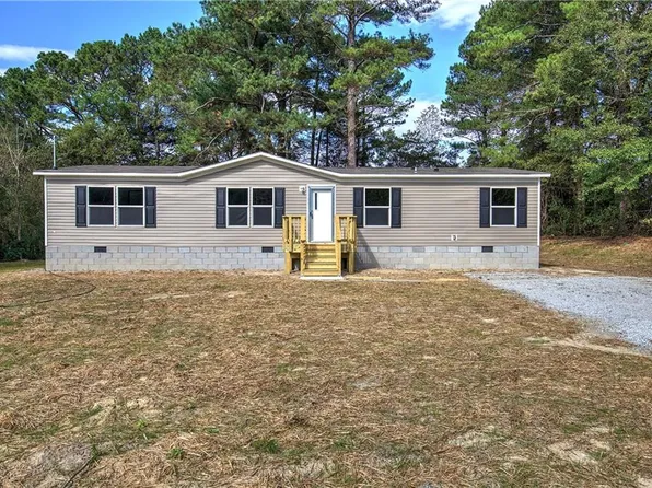 258 Harpers Lake Dr, Hiram, GA 30141