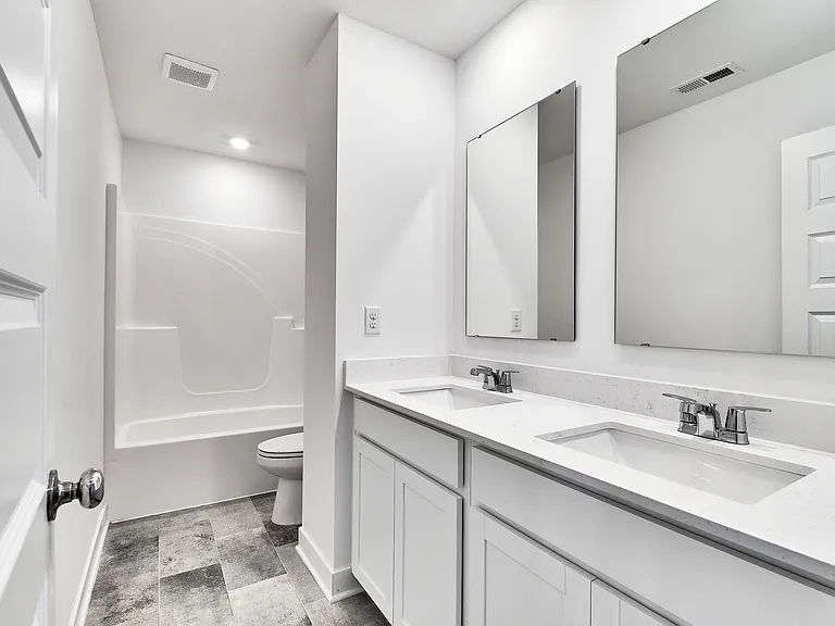 425 Eisenhower St — Photo 29