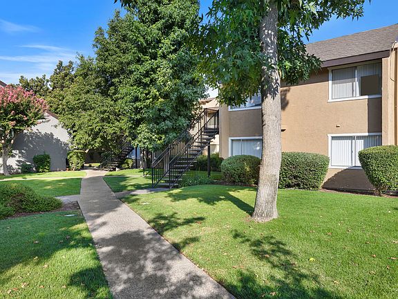 4th image of 325-1024 Standiford Ave #70