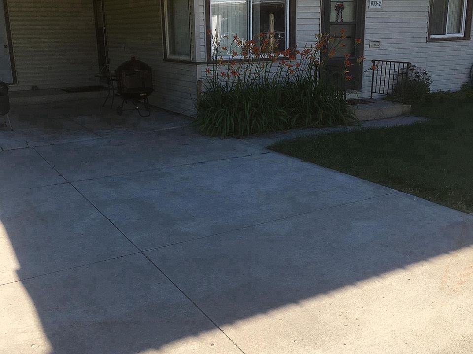 Outside view, back half of a Twinplex
