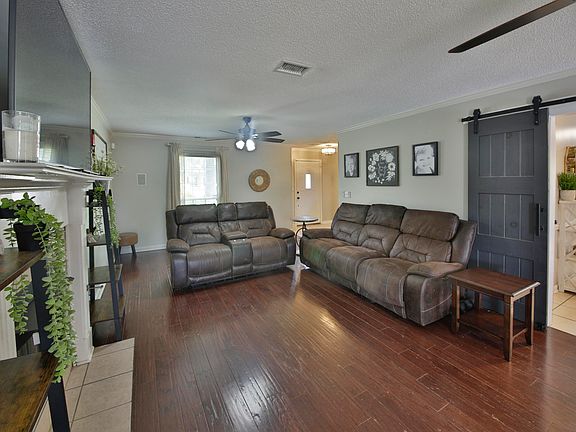 4th image of 11771 McAuley St