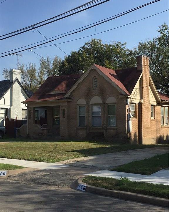 1st image of 442 W Suffolk Ave