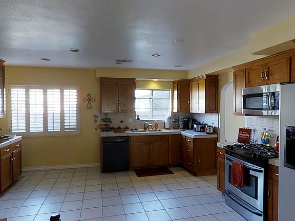 5th image of 16012 Eccles St
