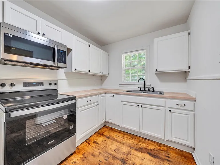 1060 Hunt Ave NW — Photo 15