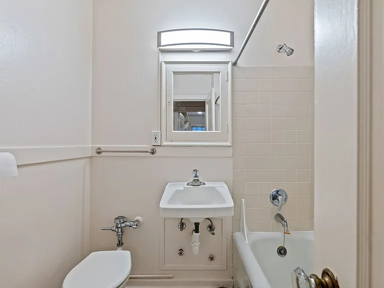 Discover Downtown Living at Chasselton Apartments — Photo 13