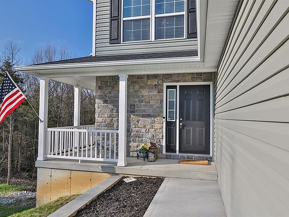3rd image of 25155 Cider Circle Dr