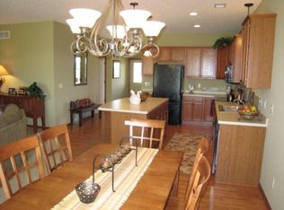 699 Hawthorne Ln, Watertown, MN 55388