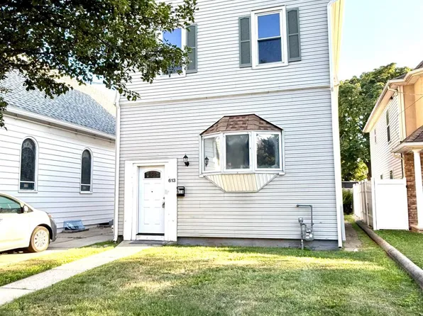 613 Roosevelt Ave, Carteret, NJ 07008