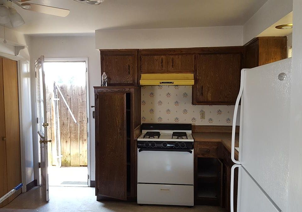 2nd image of 714 Washington Ave #B
