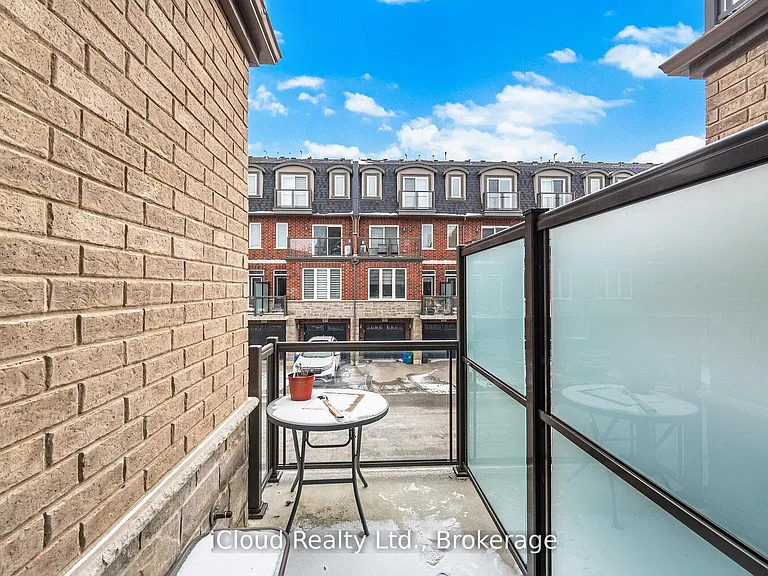 445 Ontario St N #103 — Photo 14