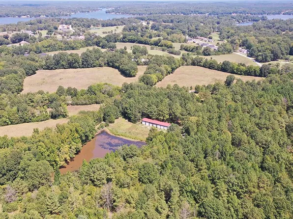 301 Stoney Point Rd, Greenwood, SC 29649