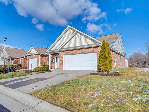 2nd image of 100 Cypress Ct