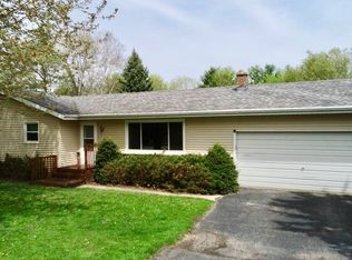 3808 Sunhill Dr, Madison, WI 53718