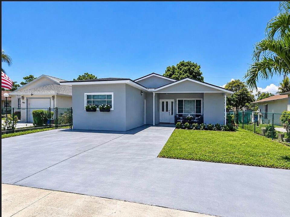 1st image of 802 SW 5th Avenue