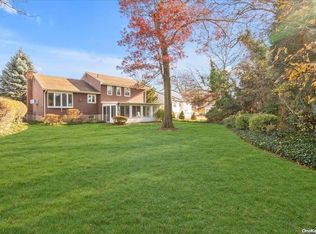 1066 Northgate Ct, Uniondale, NY 11553