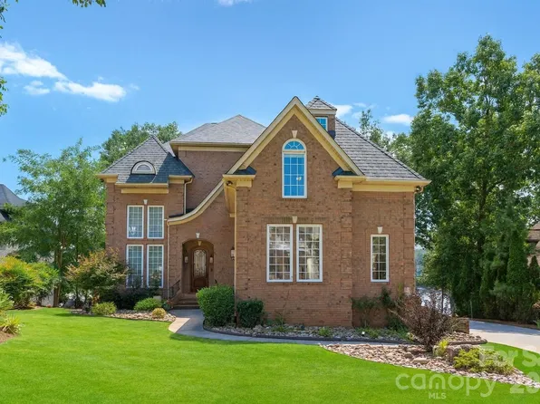 3251 Lake Pointe Dr, Belmont, NC 28012