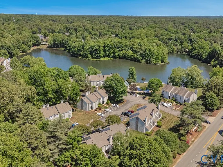 2716 Schooner Ct — Photo 2